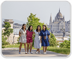 2024 📸Friendly Local Budapest Photographer in Amazing Hungary 06b Instawalk Your memories captured by a local Photographer / Videographer in Budapest.
