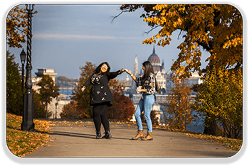 2023 📸Fotografo locale amichevole di Budapest in un'Ungheria sorprendente 09b Instawalk Your memories captured by a local Photographer / Videographer in Budapest.