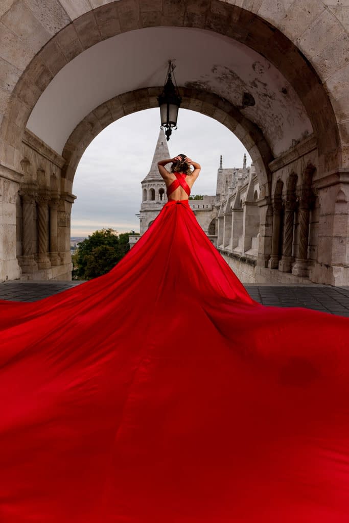 2023 Fisherman's Bastion Amazing Photoshoot BA FLYINGDRESS EDIT Instawalk Your memories captured by a local Photographer / Videographer in Budapest.